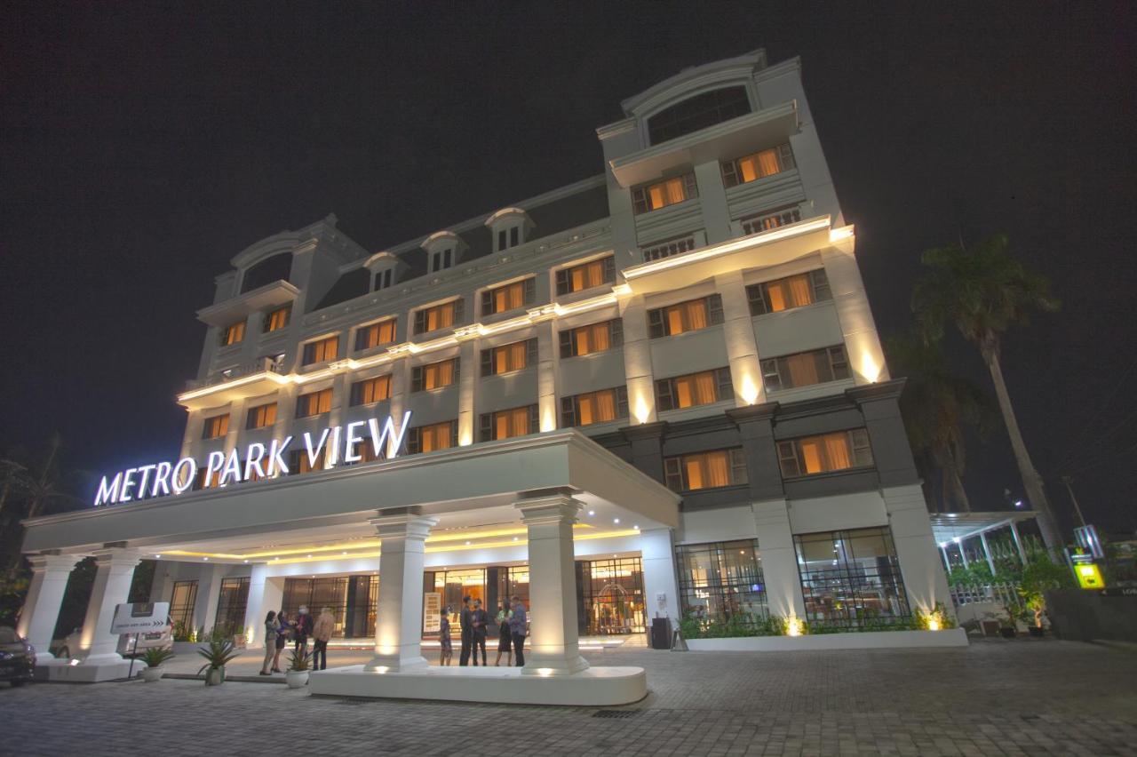 Metro Park View Hotel Kota Lama Semarang Buitenkant foto